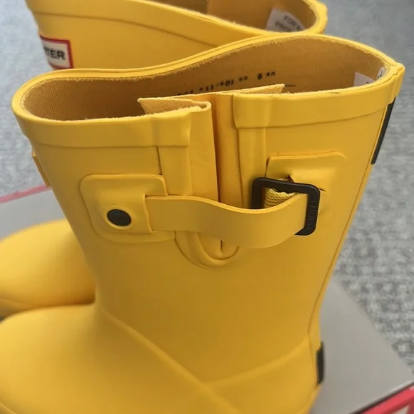 New Hunter Kids Sunlight Yellow Classic Rainboots Boots 10 11 Boys Girls. Unisex
